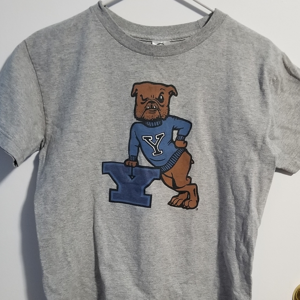 AAA Vintage Yale tshirt